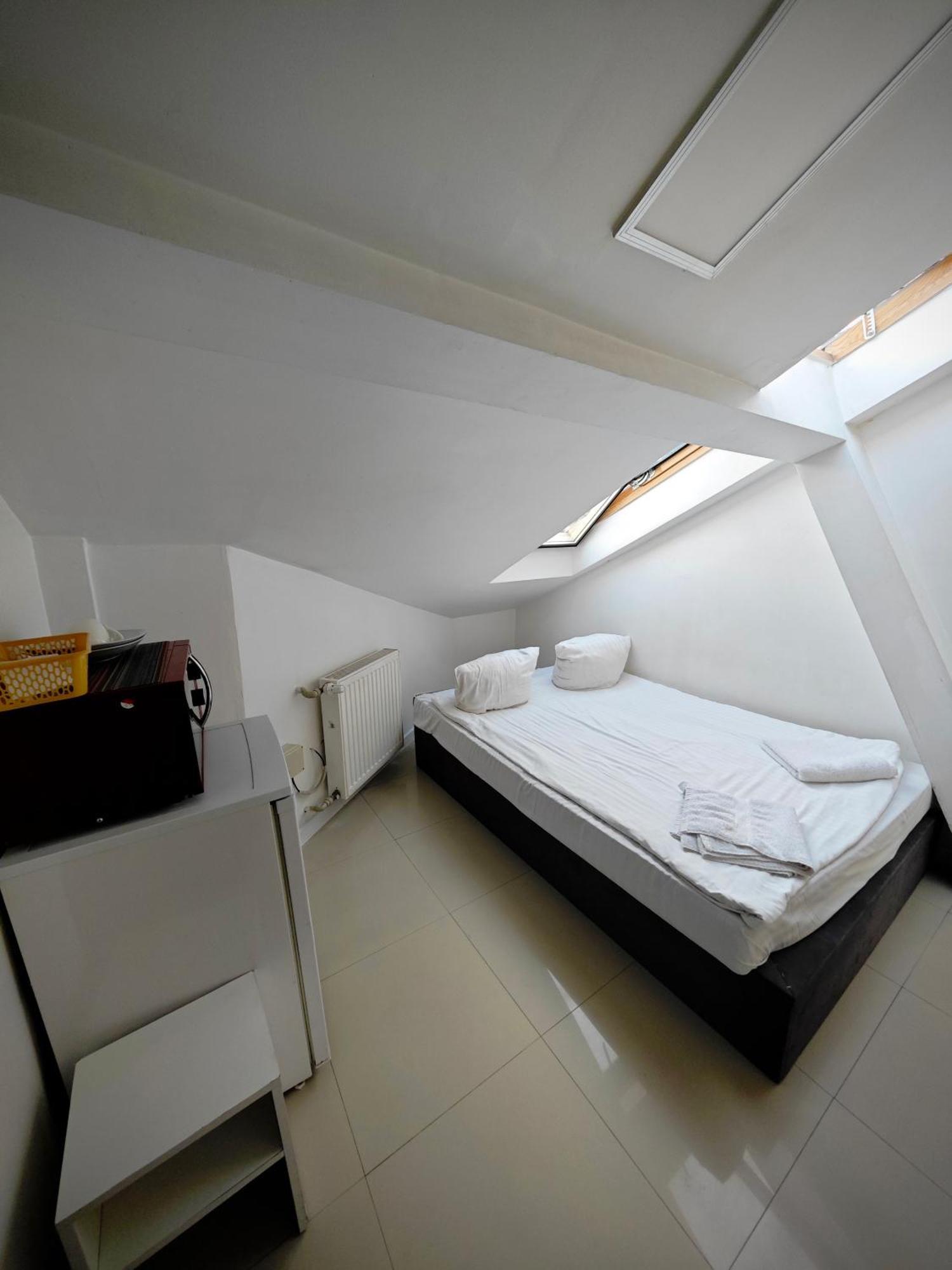 Apartamenty Hoza Attic Studio Warsawa Ruang foto