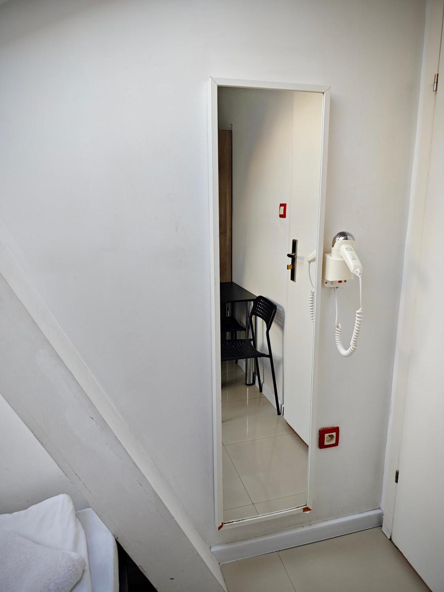 Apartamenty Hoza Attic Studio Warsawa Ruang foto